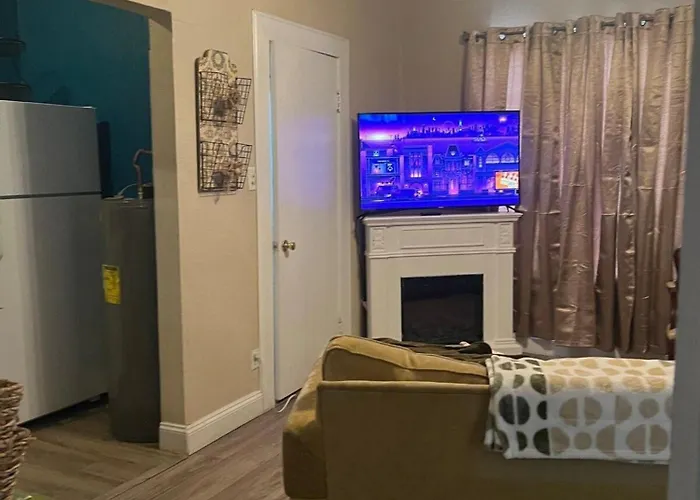 Comfortable 1br In Downtown *